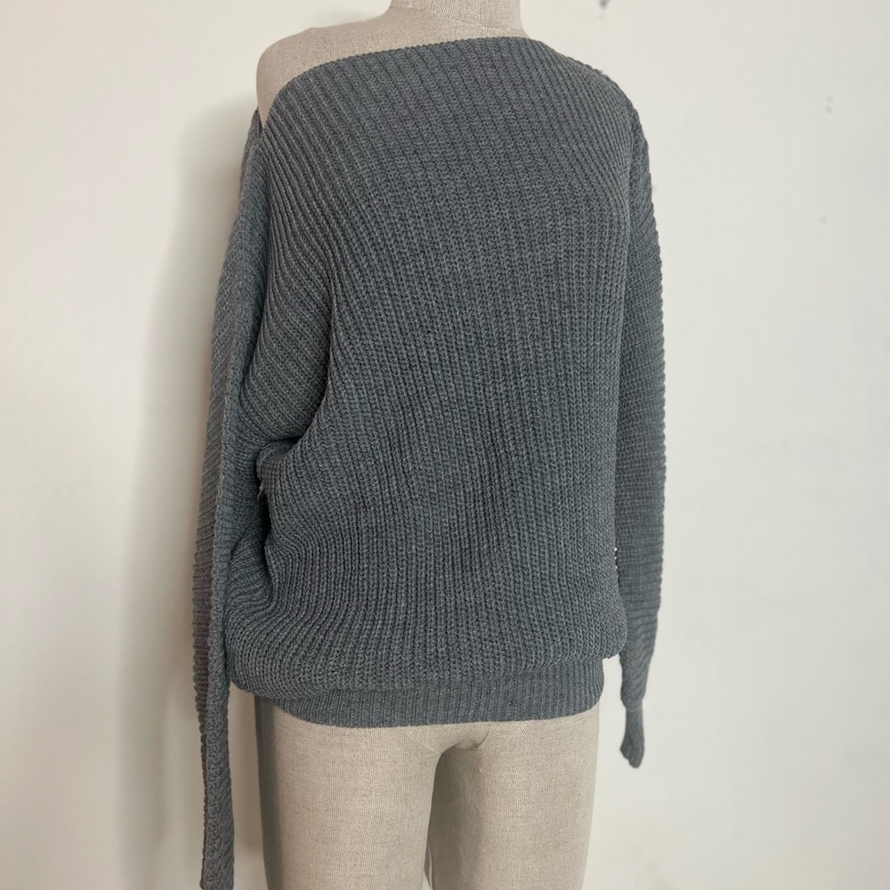 Off shoulder oversized cotton cable knit sweater in dark grey multiple sizes - Picture 8 of 8